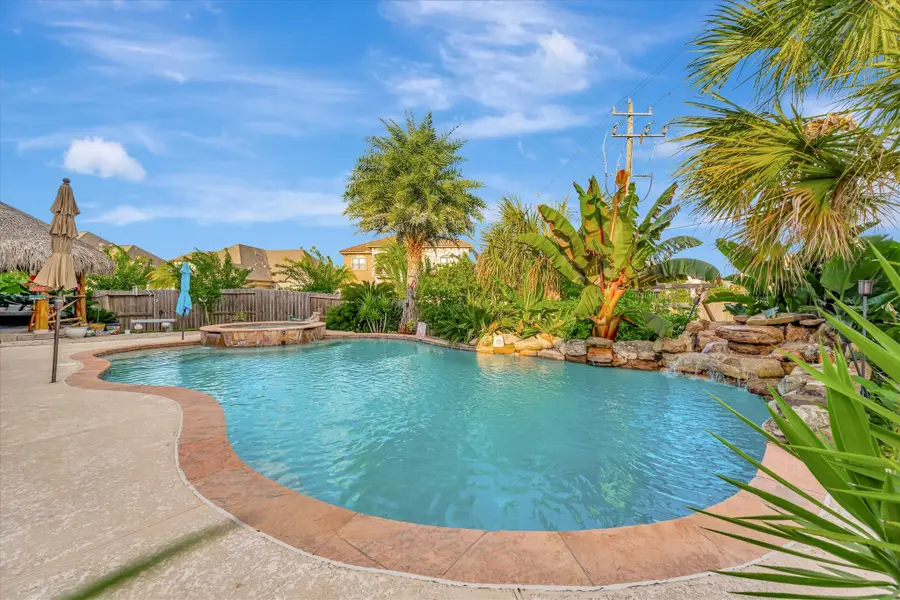 322 Marina Oaks Court, Kemah, TX 77565 - #2