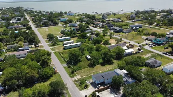 8425 Sands Point Drive, Houston, TX 77036