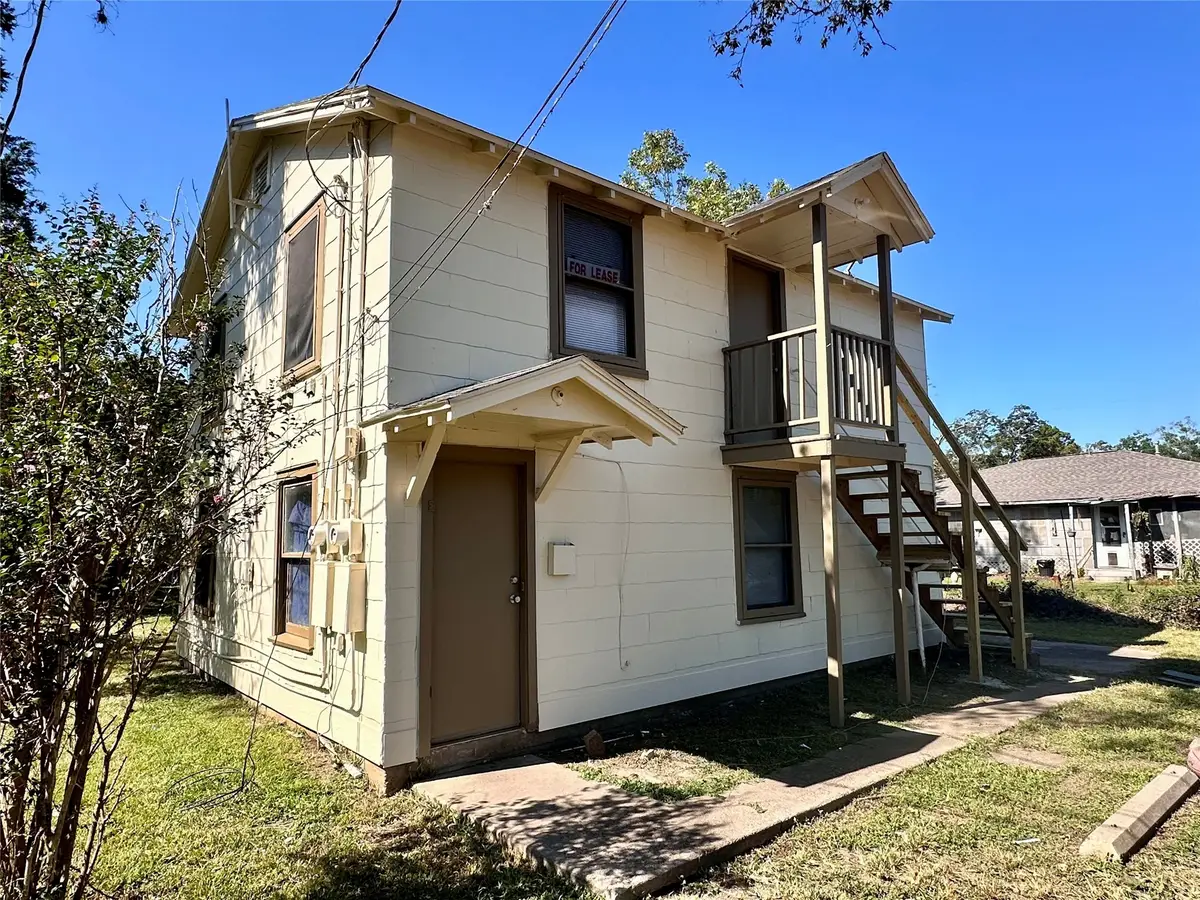 307 N Orange Street, Sweeny, TX 77480 - Image #1