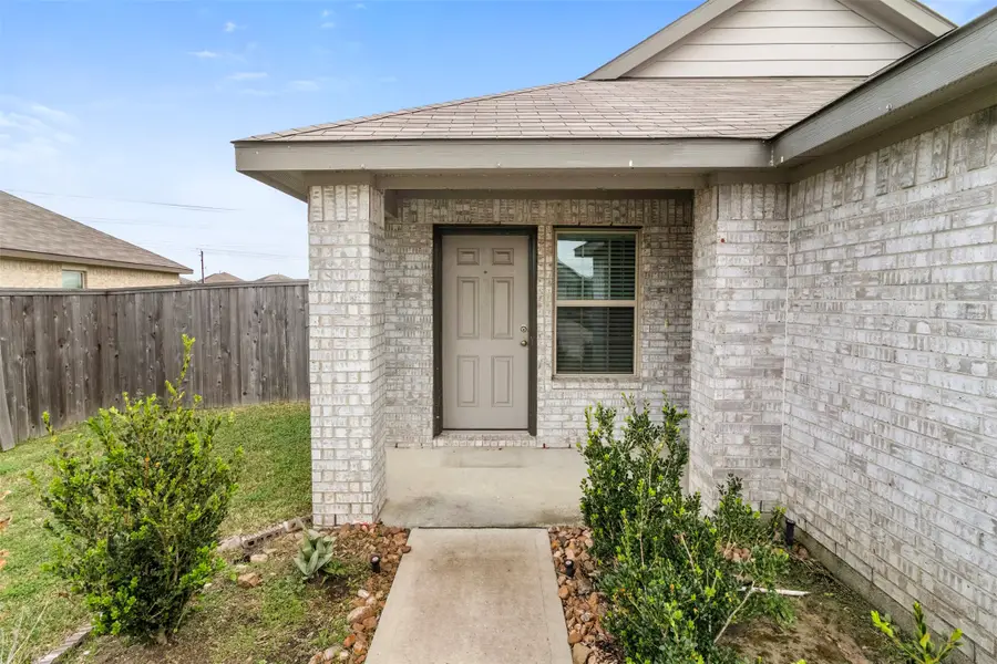 8706 Wooster Trails Drive, Baytown, TX 77521 - Image #2