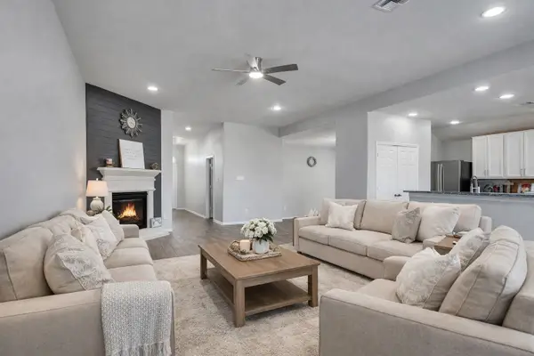 10190 N Whimbrel Circle, Conroe, TX 77385