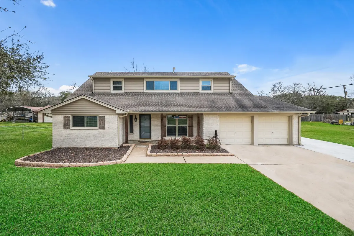 301 Mimosa Drive, Hitchcock, TX 77563 - #1