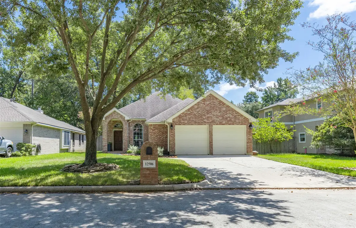 12506 Lakeview Drive, Montgomery, TX 77356 - #1