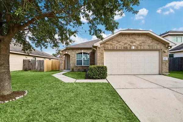 1523 Blossom Lane, Baytown, TX 77521