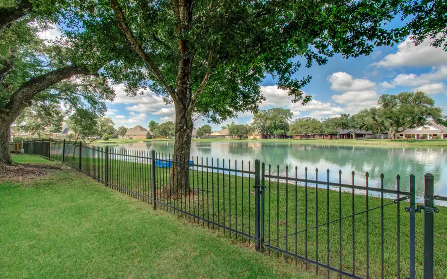 805 Enchanted Oaks Drive, Angleton, TX 77515 - #3