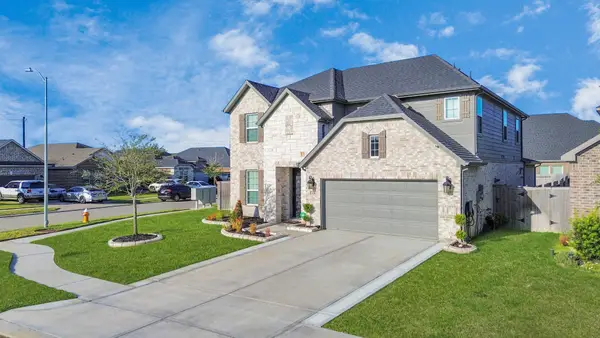 329 Clifton Crane Road, La Porte, TX 77571