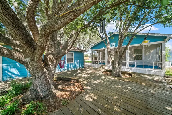 307 Center Street, Matagorda, TX 77457