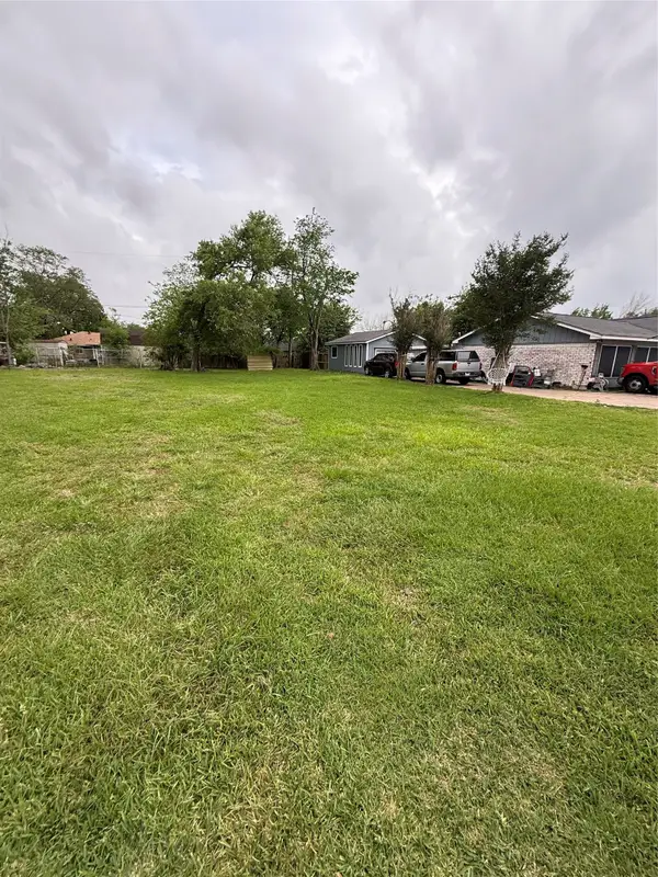 0 Timber Ln, Baytown, TX 77520