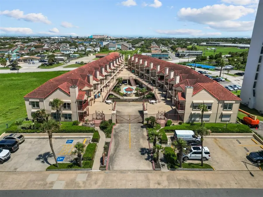 7312 Seawall Boulevard #124, Galveston, TX 77551 - #2