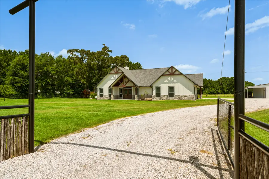 1140 County Road 301 N, Dayton, TX 77535 - #2