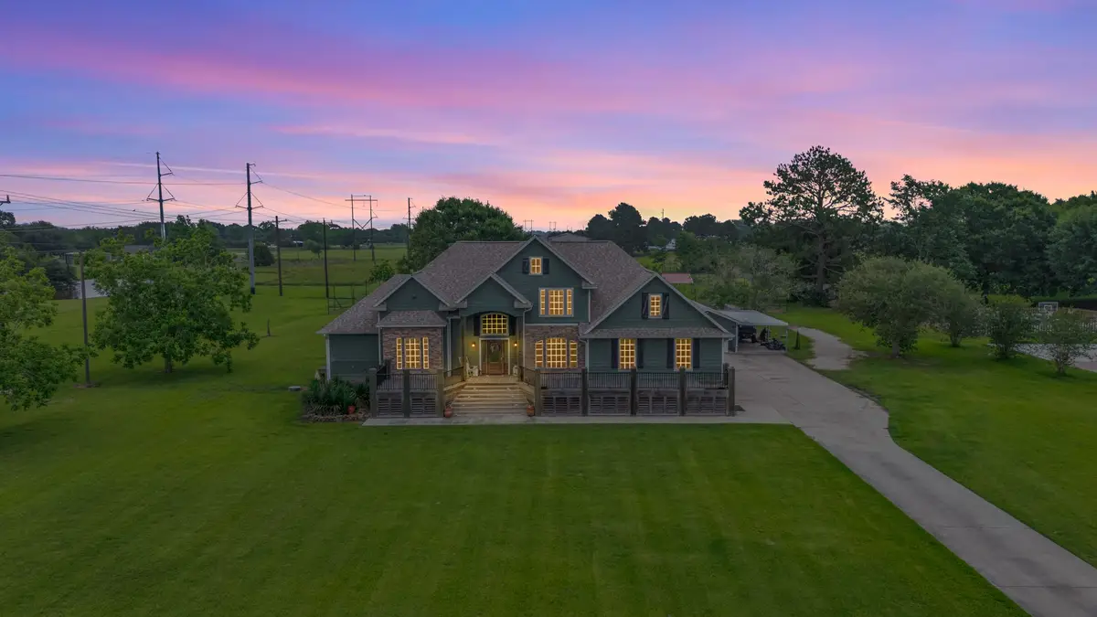 809 S Van Ostrand Lane, Winnie, TX 77665 - #1