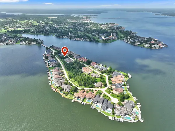 38 Benthaven E, Montgomery, TX 77356