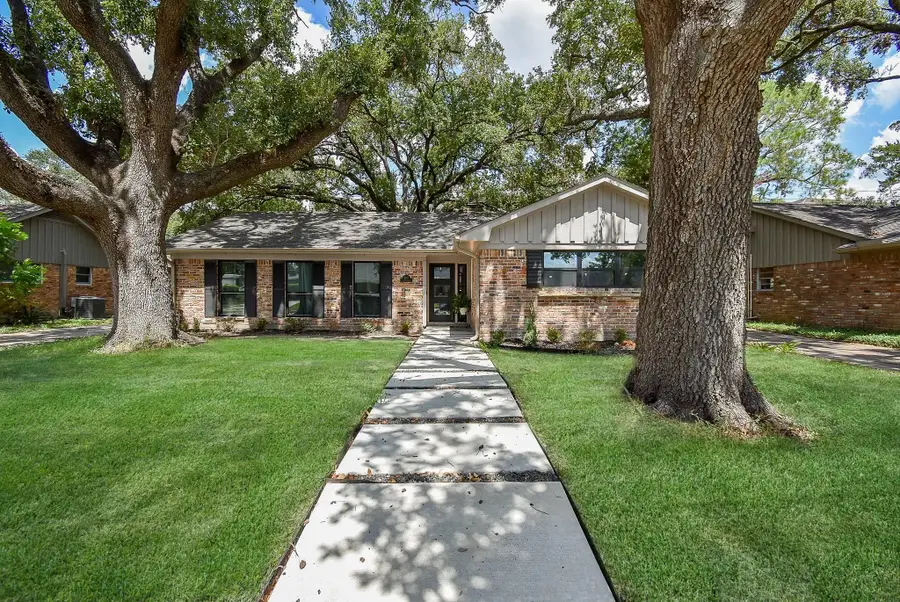 7618 Highmeadow Drive, Houston, TX 77063 - Image #2