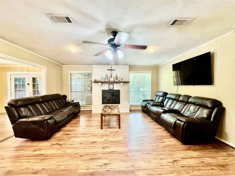 506 North Pine, Woodville, TX 75979 - Image #2