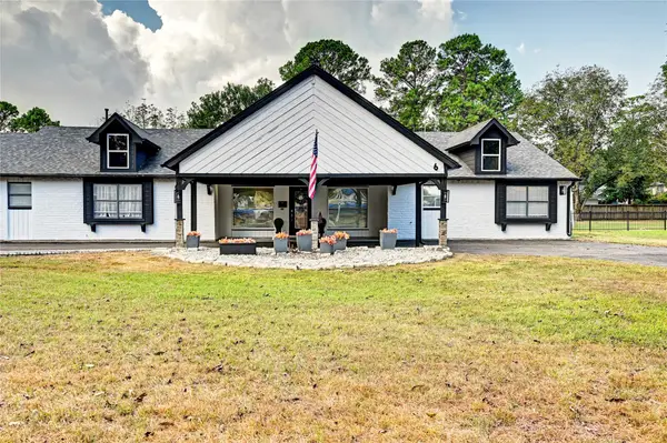 6 Oak Hollow Circle, Cypress, TX 77429