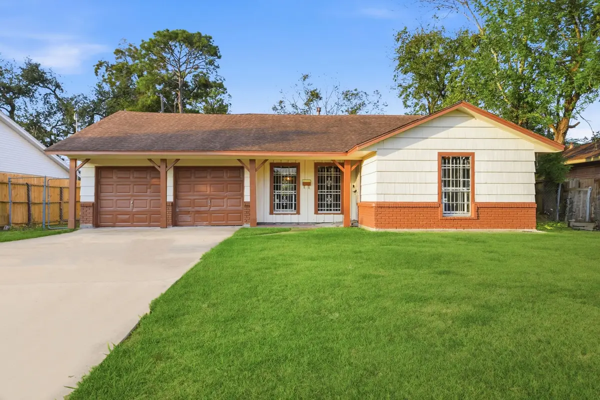 535 Edgebrook Drive, Houston, TX 77034 - #1