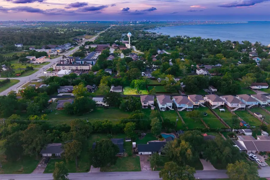 402 Bay Oaks Drive, La Porte, TX 77571 - #3