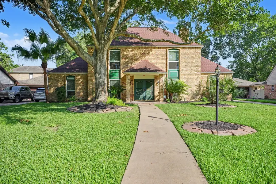 18562 Martinique Drive, Nassau Bay, TX 77058 - #2