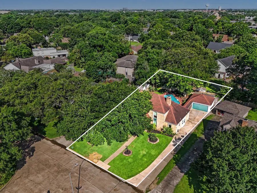 18562 Martinique Drive, Nassau Bay, TX 77058 - #3