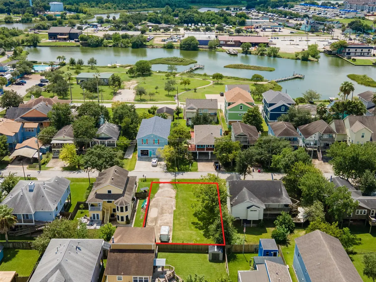 822 Cedar Road, Clear Lake Shores, TX 77565 - #1