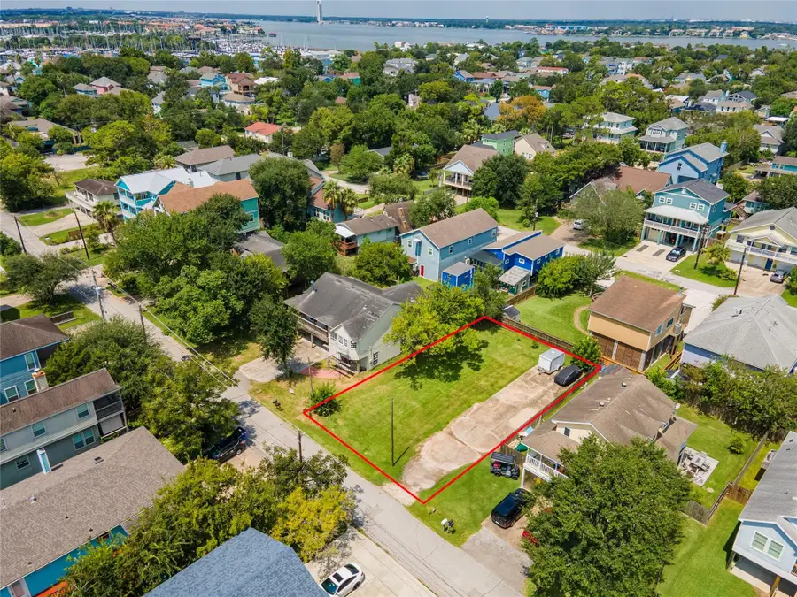 822 Cedar Road, Clear Lake Shores, TX 77565 - #2