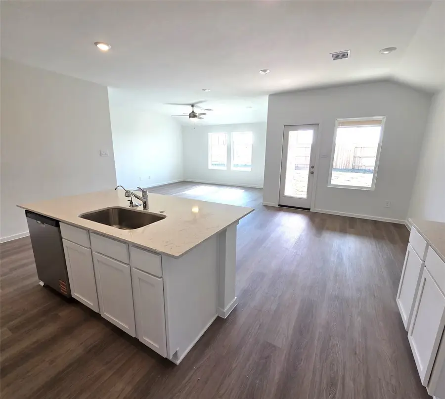 3049 Helios Haven Drive, Brookshire, TX 77423 - Image #3