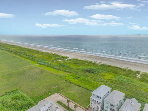 1833 Seaside Drive, Galveston, TX 77550