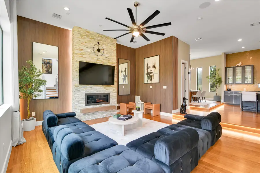 1411 Hickory Street, Houston, TX 77007 - Image #2