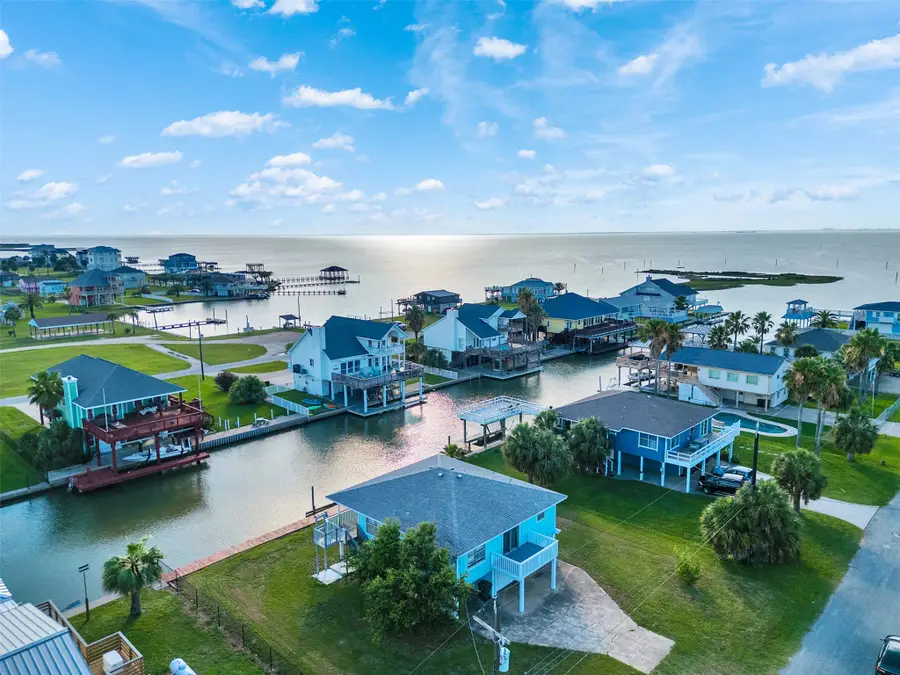 3813 Tradewinds Drive, Galveston, TX 77554 - #2