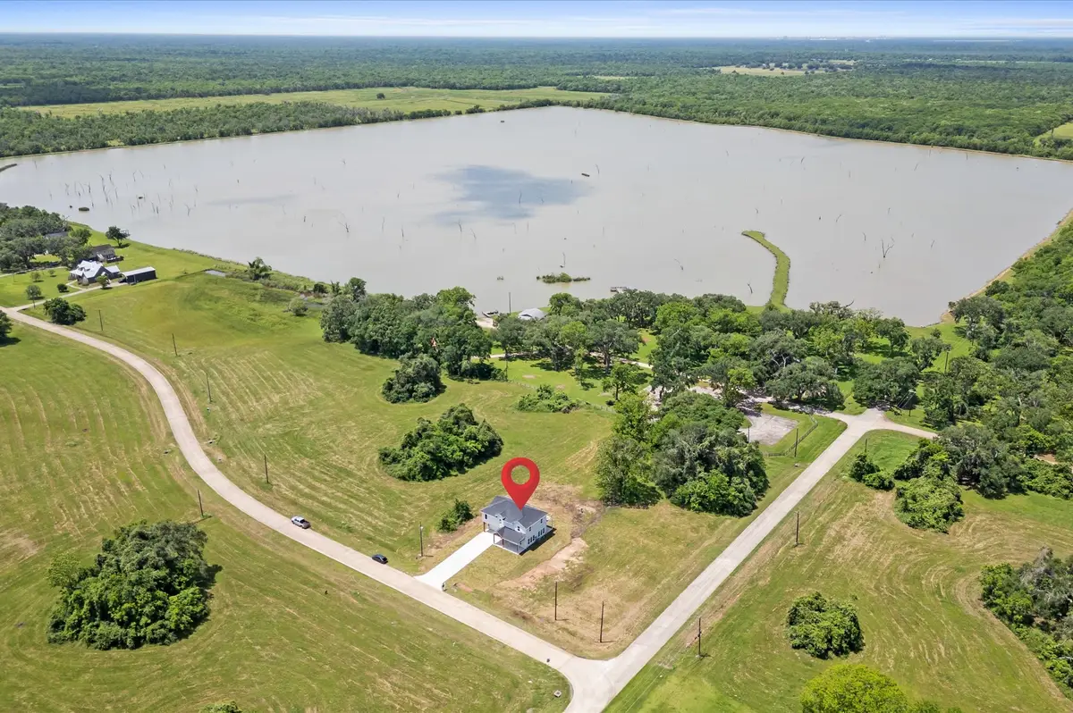 106 Pony Trail, Angleton, TX 77515 - Image #1