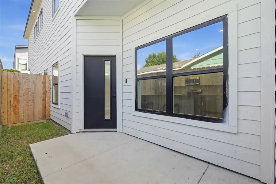 5014 Creekmont Drive, Houston, TX 77091 - #2