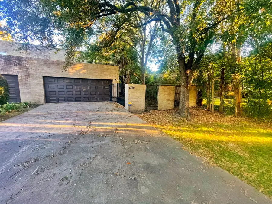 4560 Bellaire Boulevard, Bellaire, TX 77401 - Image #2