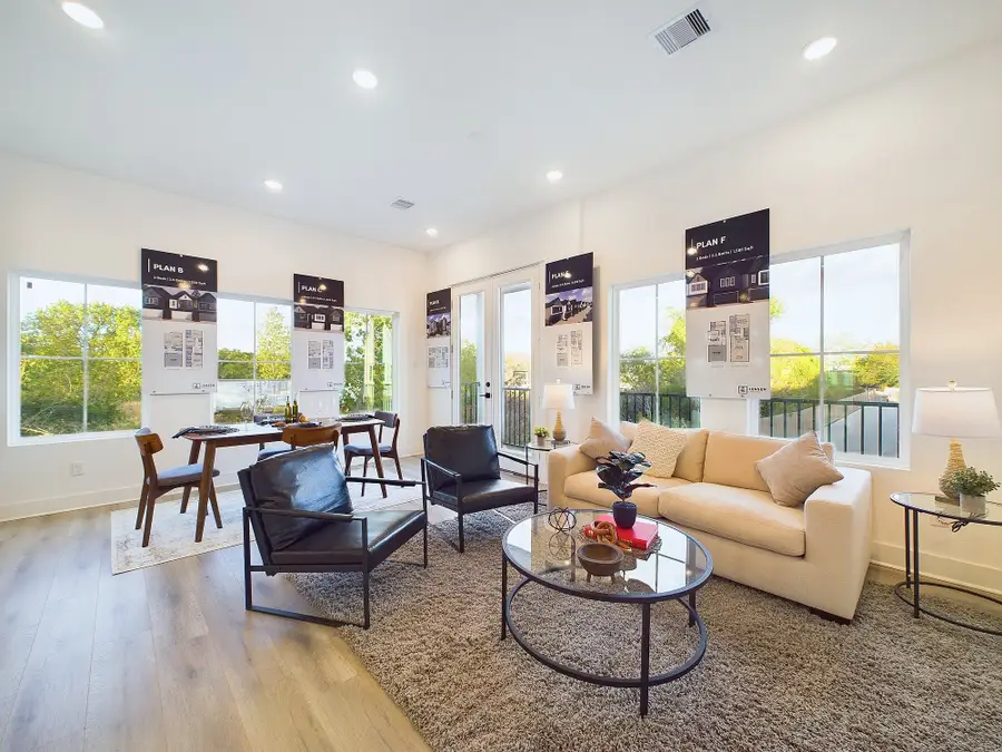 2710 Jensen Creek Lane, Houston, TX 77026 - Image #2