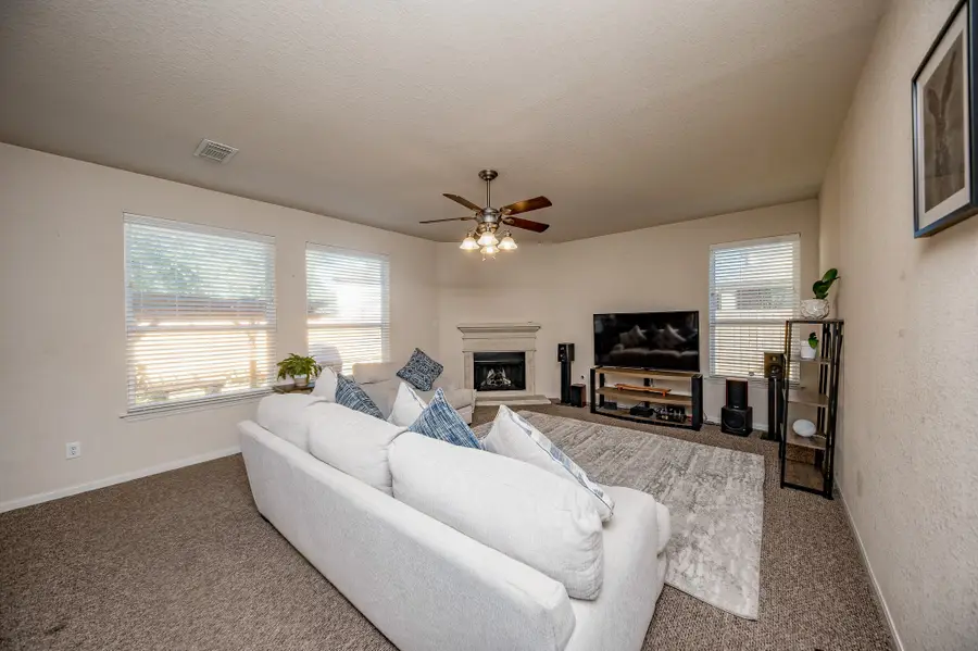 4609 Buescher Court, Pearland, TX 77584 - Image #2