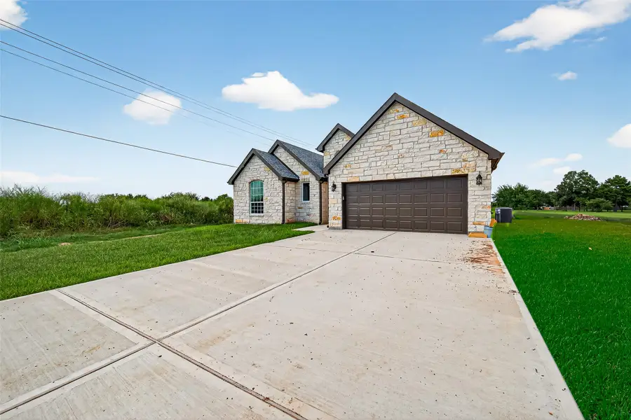 501 Oleander Street, Prairie View, TX 77484 - Image #3