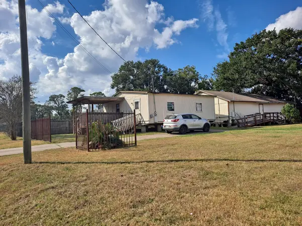 7100 W Knoll Street, Houston, TX 77028