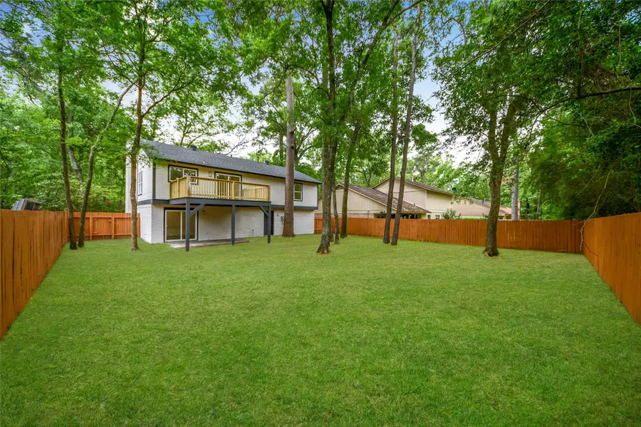 33 Kittiwake Court, The Woodlands, TX 77380 - #2