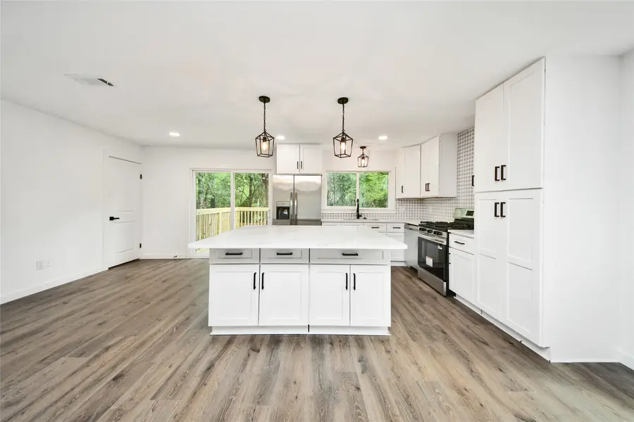 33 Kittiwake Court, The Woodlands, TX 77380 - #3