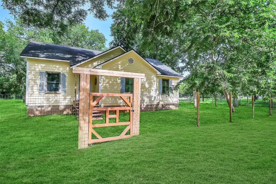 603 Hackamore Road, Simonton, TX 77485 - Image #2