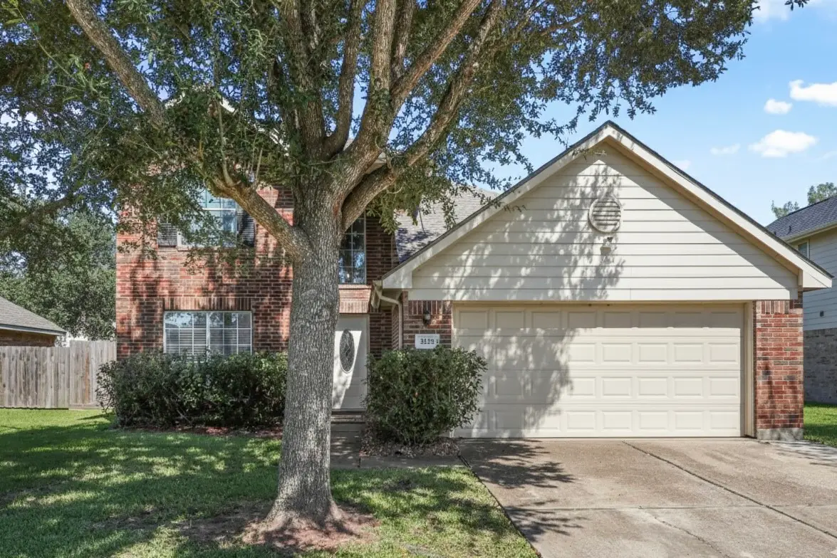 3235 Meadow Bay Lane, Dickinson, TX 77539 - Image #1