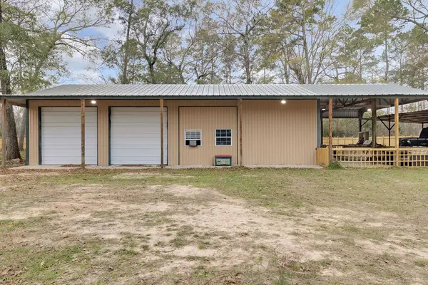 17858 Split Oak Circle, New Caney, TX 77357