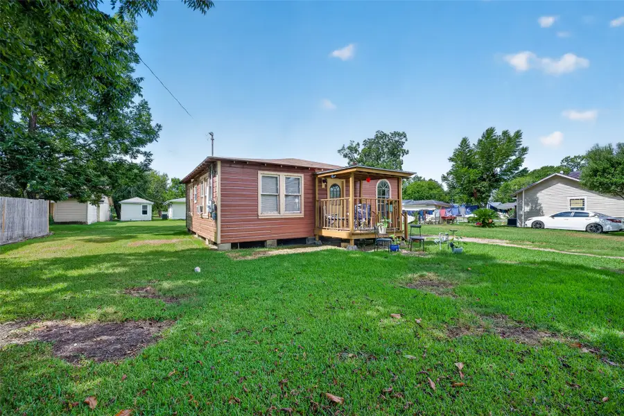 1715 W Humble Street, Baytown, TX 77520 - #2