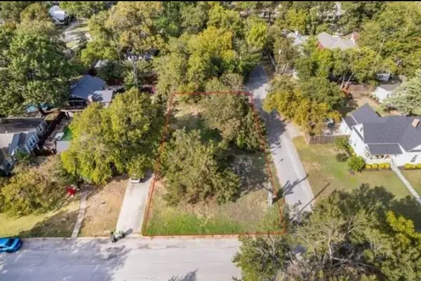 1001 W Avenue F, Garland, TX 75040