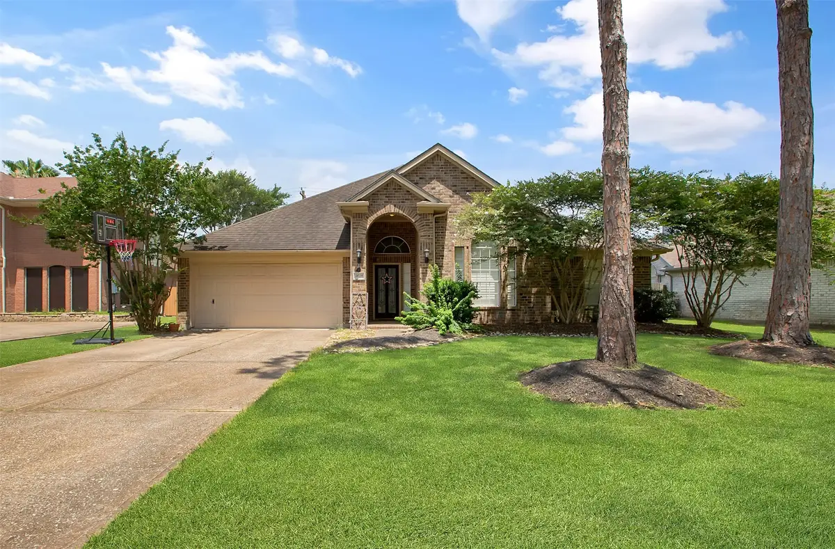3628 Sunset Meadows Drive, Pearland, TX 77581 - #1