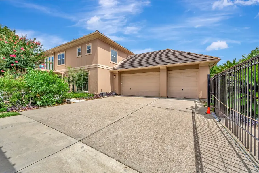 604 Harborside Way, Kemah, TX 77565 - #2