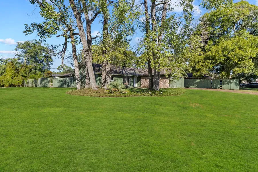 98 Orgain Street, Beaumont, TX 77707 - Image #2