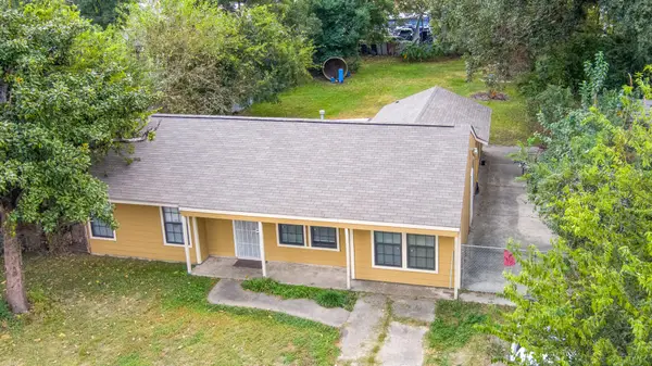 130 Airway Drive, Houston, TX 77037