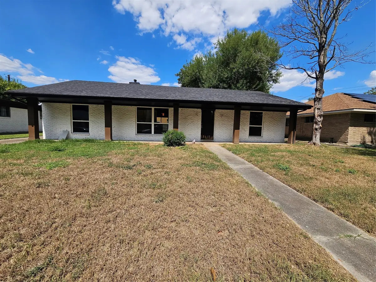 5706 Rutherglenn Drive, Houston, TX 77096 - Image #1