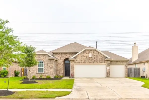 2401 Trocadero Lane, League City, TX 77573