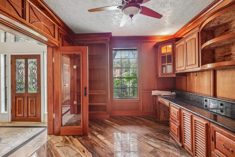 907 Remington Court, Friendswood, TX 77546 - #3